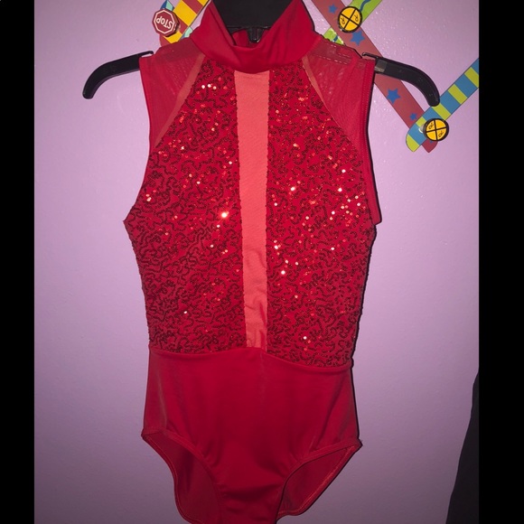 Red sparkly Dance wear - Picture 5 of 7